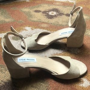 Barely worn suede Steve Madden block heels